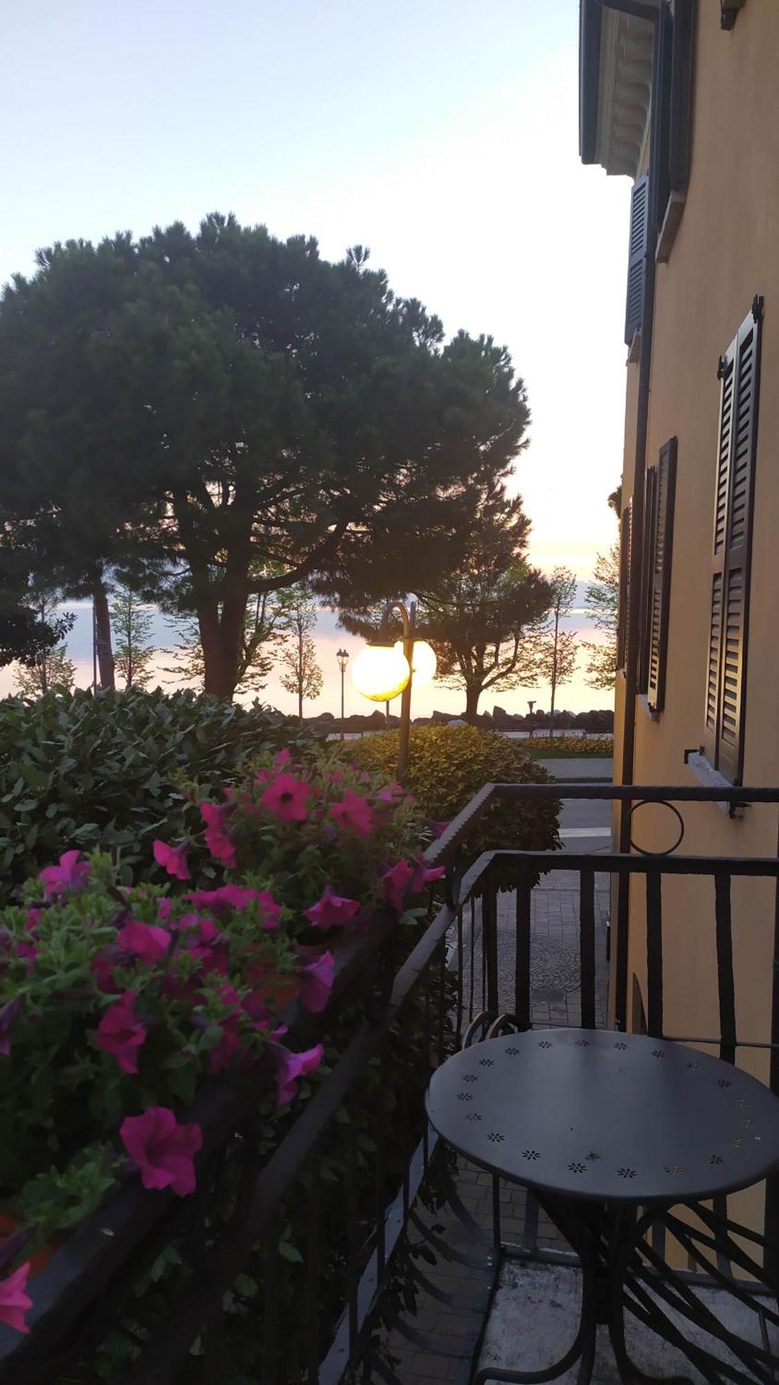 Corte Trento Desenzano del Garda Exteriör bild